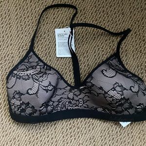 Lululemon Live In Lace Bralette size Small